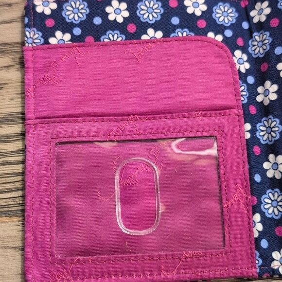 Vera Bradley Travel Passport Holder Wallet Boysenberry Pattern Retired - Picture 5 of 9